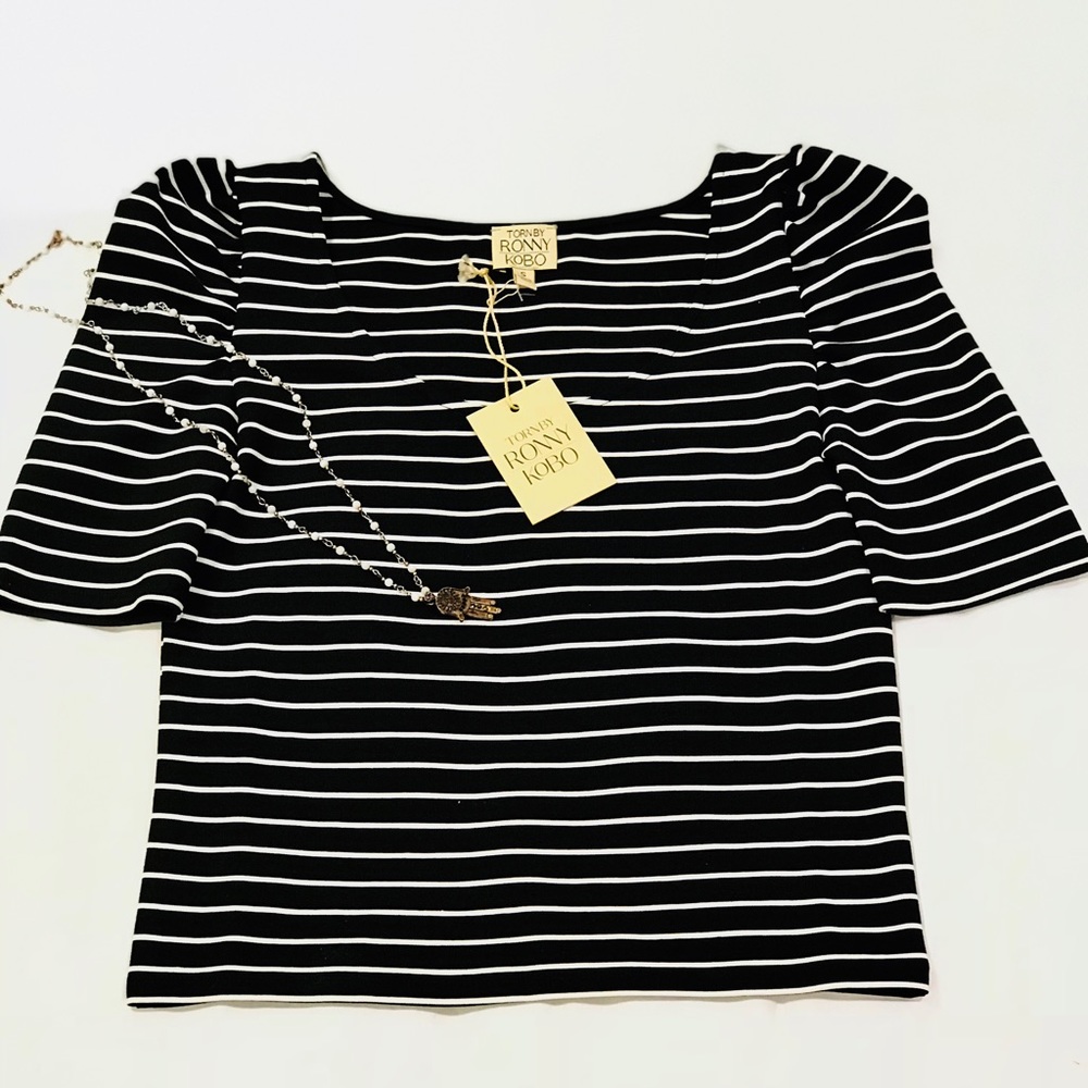 Torn By Ronnie Kobo Black & White Striped Top💜